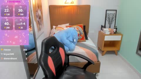 Snapshot of delilaquinn chatting on 27, 12, 2024 delilaquinn online show from 27, 12, 2024