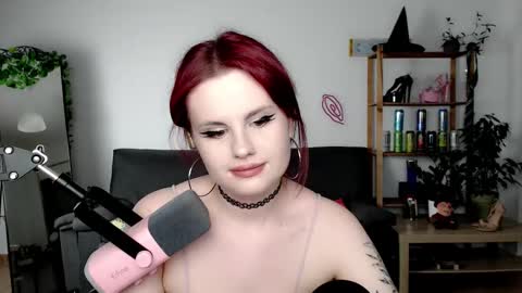 dellacrush_ online show from 27, 9, 2025