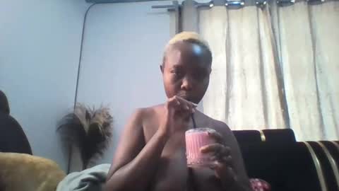 dellarine517299 online show from 8, 1, 2026