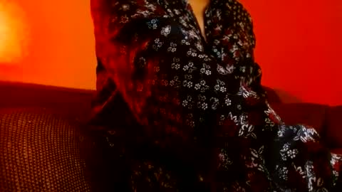 Delphine online show from 30, 10, 2025