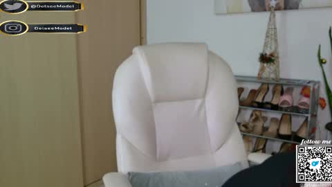 Snapshot of delsee_ chatting on 14, 12, 2025 Delsee online show from 14, 12, 2025