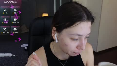 Snapshot of demi_loran chatting on 2, 2, 2025 DEMI online show from 2, 2, 2025