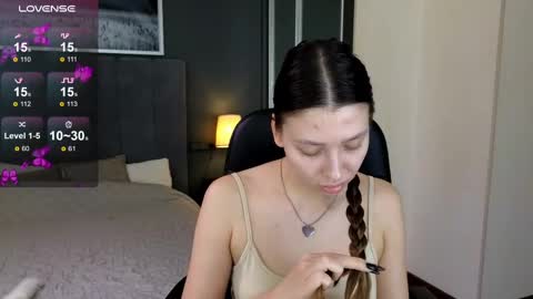 Snapshot of demi_loran chatting on 27, 2, 2025 DEMI online show from 27, 2, 2025