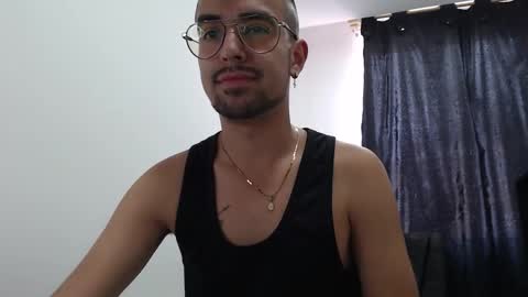 Snapshot of demian_val_4 chatting on 6, 2, 2025 demian_val_4 online show from 6, 2, 2025