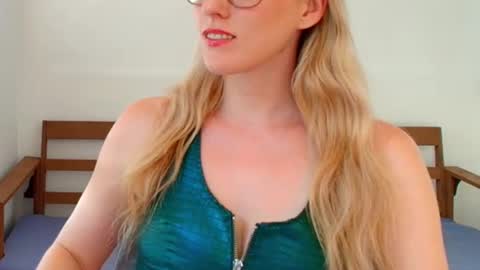 Snapshot of demigoddesslexie chatting on 22, 12, 2025 demigoddesslexie online show from 22, 12, 2025
