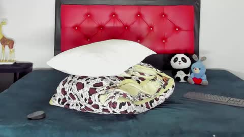 Snapshot of demon_salvatore_ chatting on 13, 10, 2025 demon_salvatore_ online show from 13, 10, 2025