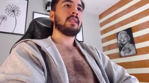 Snapshot of demon_salvatoree chatting on 8, 11, 2025 Demon Salvatore online show from 8, 11, 2025