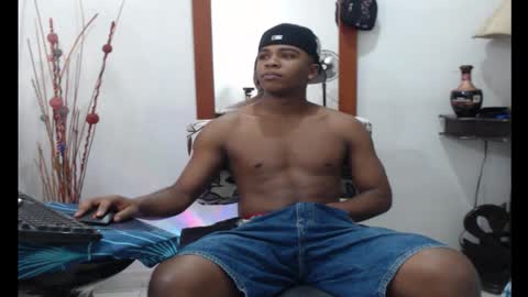 Snapshot of demond_333 chatting on 7, 10, 2025 DEMOND online show from 7, 10, 2025