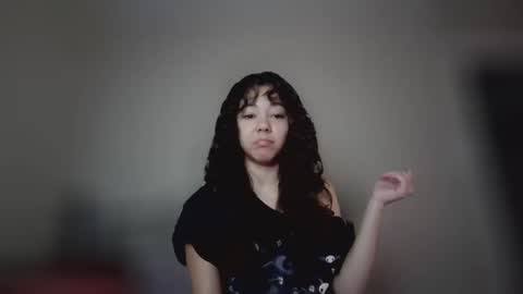 Snapshot of demoness_aurora chatting on 14, 4, 2026 demoness_aurora online show from 14, 4, 2026