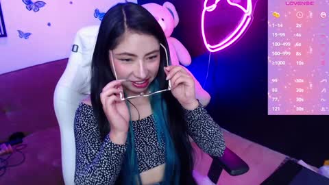 Demy  online show from 22, 1, 2025