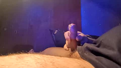 Snapshot of den2807 chatting on 4, 5, 2026 den2807 online show from 4, 5, 2026