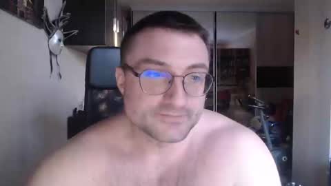 Snapshot of den_lover1 chatting on 17, 2, 2025 Den online show from 17, 2, 2025