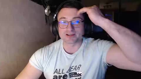 Snapshot of den_lover1 chatting on 24, 2, 2025 Den online show from 24, 2, 2025