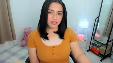 Snapshot of dencyleander chatting on 8, 11, 2025 Demi online show from 8, 11, 2025