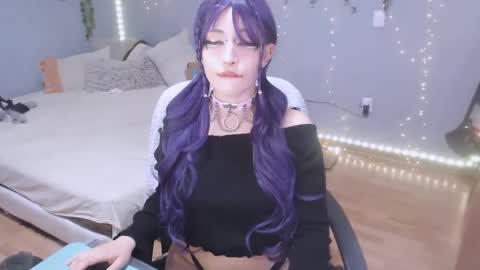 Snapshot of deni_bloom chatting on 7, 10, 2025 Denisse schedule Monday to Friday 1300-1900 mexican time Saturday-maybe it could be a surprise IDEPENDENT MODEL online show from 7, 10, 2025