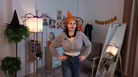 Viola online show from 30, 10, 2025