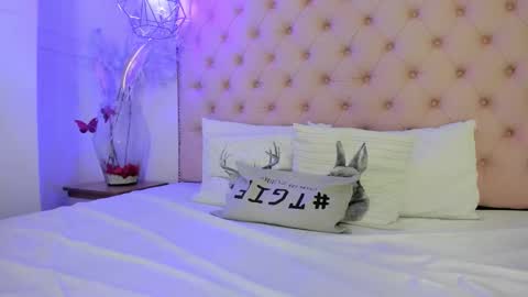 Snapshot of denisse_logan chatting on 25, 2, 2026 denisse_logan online show from 25, 2, 2026