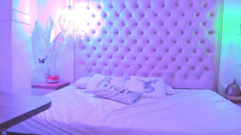 Snapshot of denisse_logan chatting on 8, 4, 2026 denisse_logan online show from 8, 4, 2026