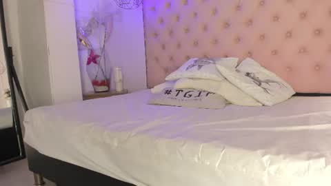 denisse_logan online show from 22, 6, 2026