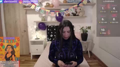 Snapshot of denissetits chatting on 3, 12, 2025 online show from 3, 12, 2025