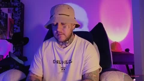 Snapshot of denjig chatting on 8, 1, 2026 Oliver online show from 8, 1, 2026