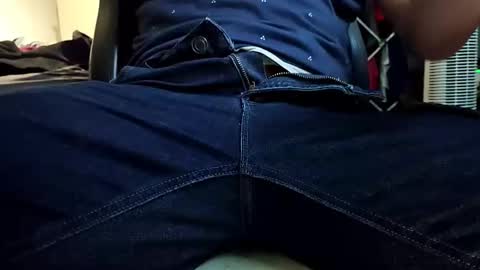 Snapshot of dennis210586 chatting on 12, 1, 2026 dennis210586 online show from 12, 1, 2026