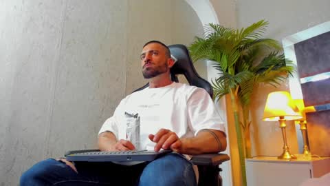 dennis_cox_ online show from 26, 12, 2024