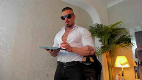 dennis_cox_ online show from 28, 12, 2024