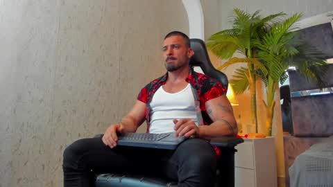 dennis_cox_ online show from 1, 1, 2025