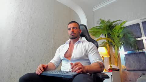 dennis_cox_ online show from 2, 1, 2025