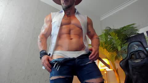 dennis_cox_ online show from 3, 1, 2025