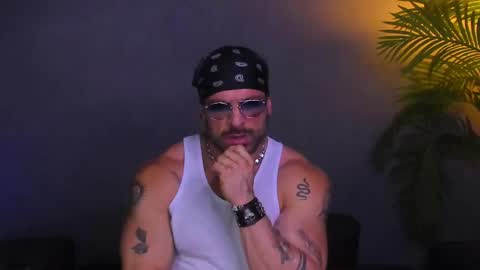 dennis_cox_ online show from 23, 11, 2025