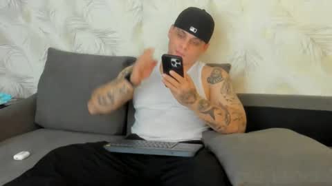 dennis munera online show from 4, 12, 2024