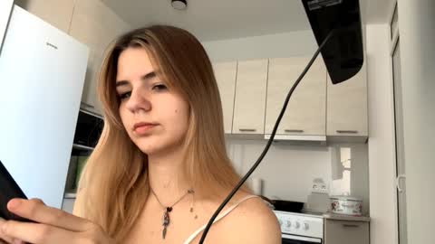 Denni online show from 1, 11, 2025