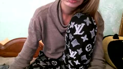 DennisXCarol online show from 19, 10, 2025