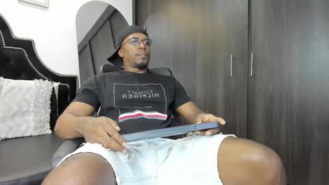 denzelrios online show from 17, 10, 2025