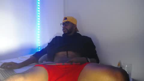 Snapshot of denzo_cornell chatting on 4, 10, 2025 denzo online show from 4, 10, 2025