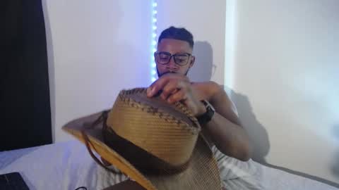 Snapshot of denzo_cornell chatting on 7, 10, 2025 denzo online show from 7, 10, 2025