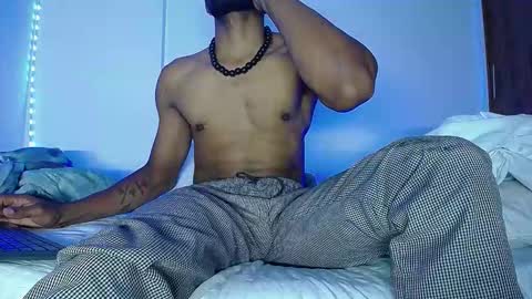 Snapshot of denzo_cornell chatting on 4, 11, 2025 denzo online show from 4, 11, 2025