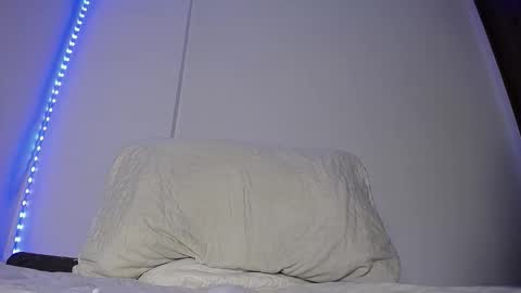 Snapshot of denzo_cornell chatting on 5, 11, 2025 denzo online show from 5, 11, 2025