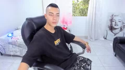 Dereck Boy online show from 13, 10, 2025