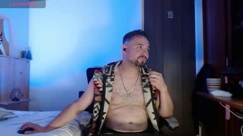 Dereck Mills3 online show from 21, 2, 2026