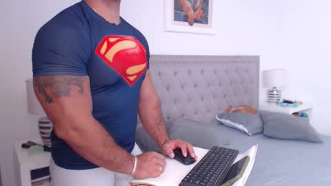 Derek online show from 9, 3, 2026