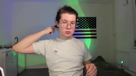 Derek online show from 2, 12, 2025