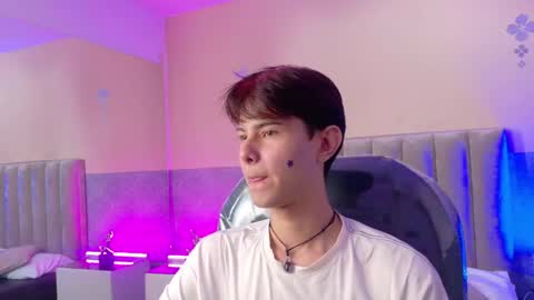 derek_sinn online show from 9, 5, 2026