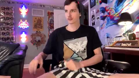 derekdings online show from 22, 9, 2025