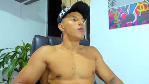 Snapshot of derryadams chatting on 16, 11, 2025 derryadams online show from 16, 11, 2025