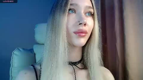 Snapshot of des_ch chatting on 22, 6, 2026 Ari online show from 22, 6, 2026
