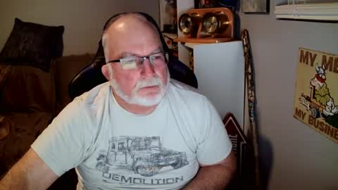 Snapshot of desertknight56 chatting on 8, 3, 2025 D K online show from 8, 3, 2025