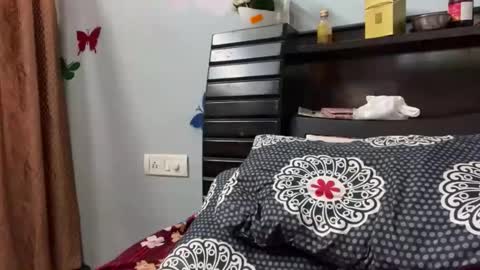 Snapshot of desi_punjabn chatting on 24, 11, 2025 simran online show from 24, 11, 2025